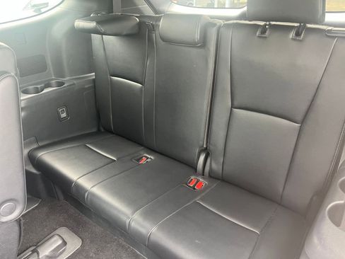 Used 2025 Toyota Highlander XSE AWD/4WD image 30