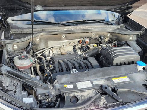 Used 2023 Volkswagen Atlas Cross Sport SE FWD image 33