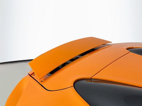 Used 2018 Aston Martin Vanquish Zagato RWD image 40