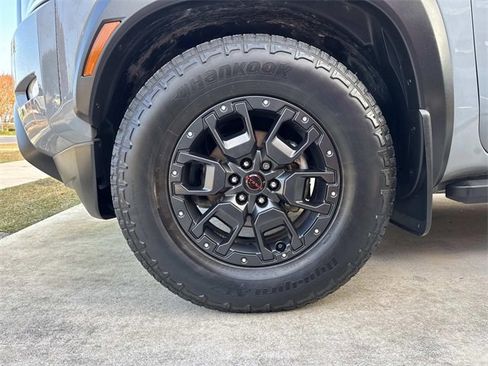 Used 2023 Nissan Frontier Pro-X w/ Pro-X Premium Package image 4