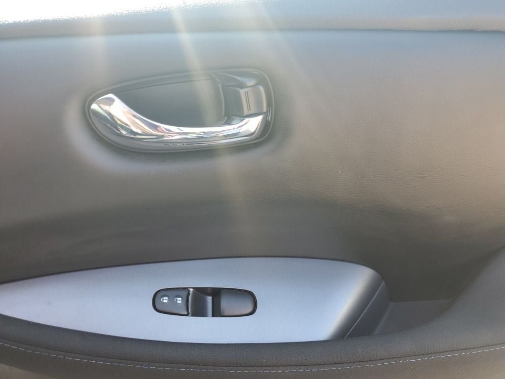 Used 2025 Nissan Leaf S FWD image 38