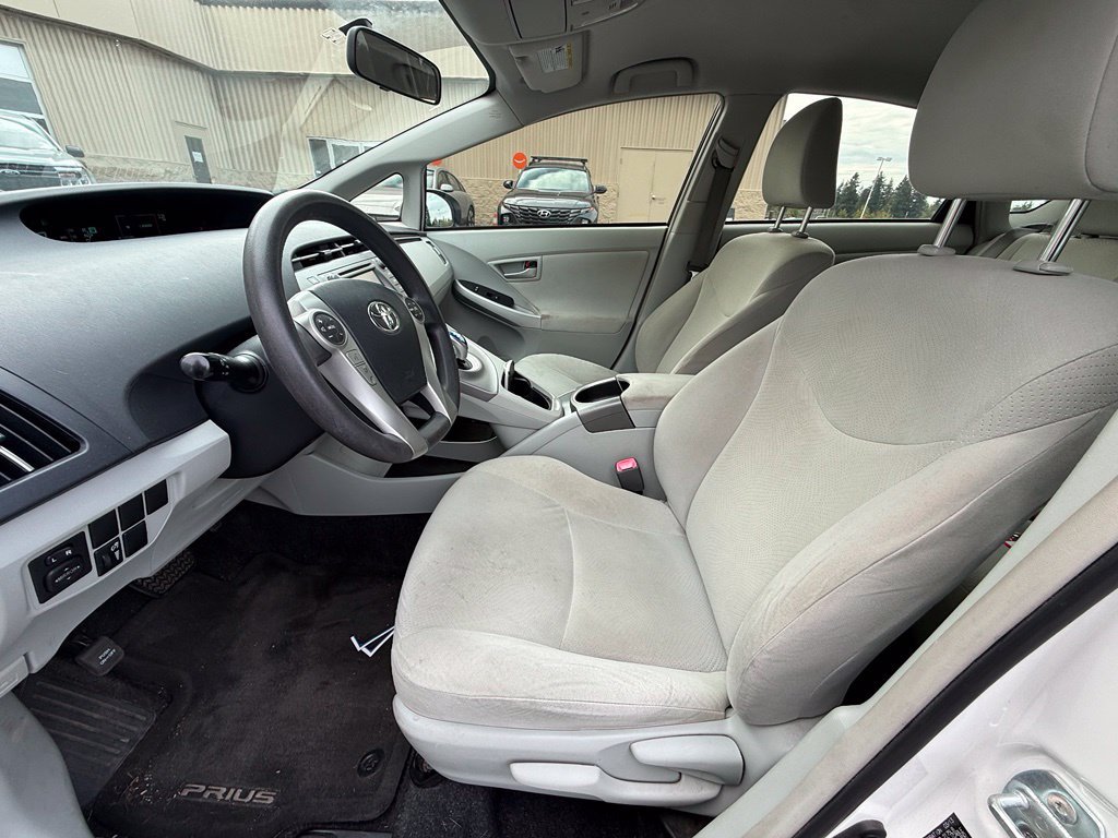 Used 2013 Toyota Prius Three FWD image 12