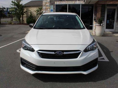 Used 2021 Subaru Impreza 2.0i image 2