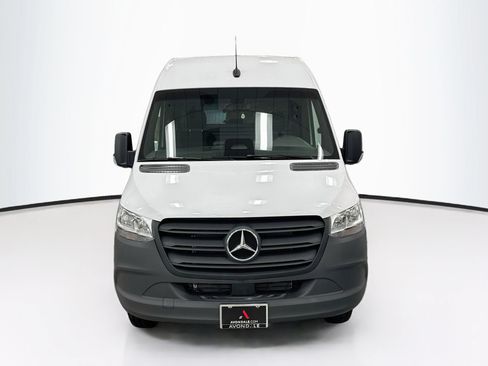 Used 2025 Mercedes-Benz Sprinter 3500 image 2