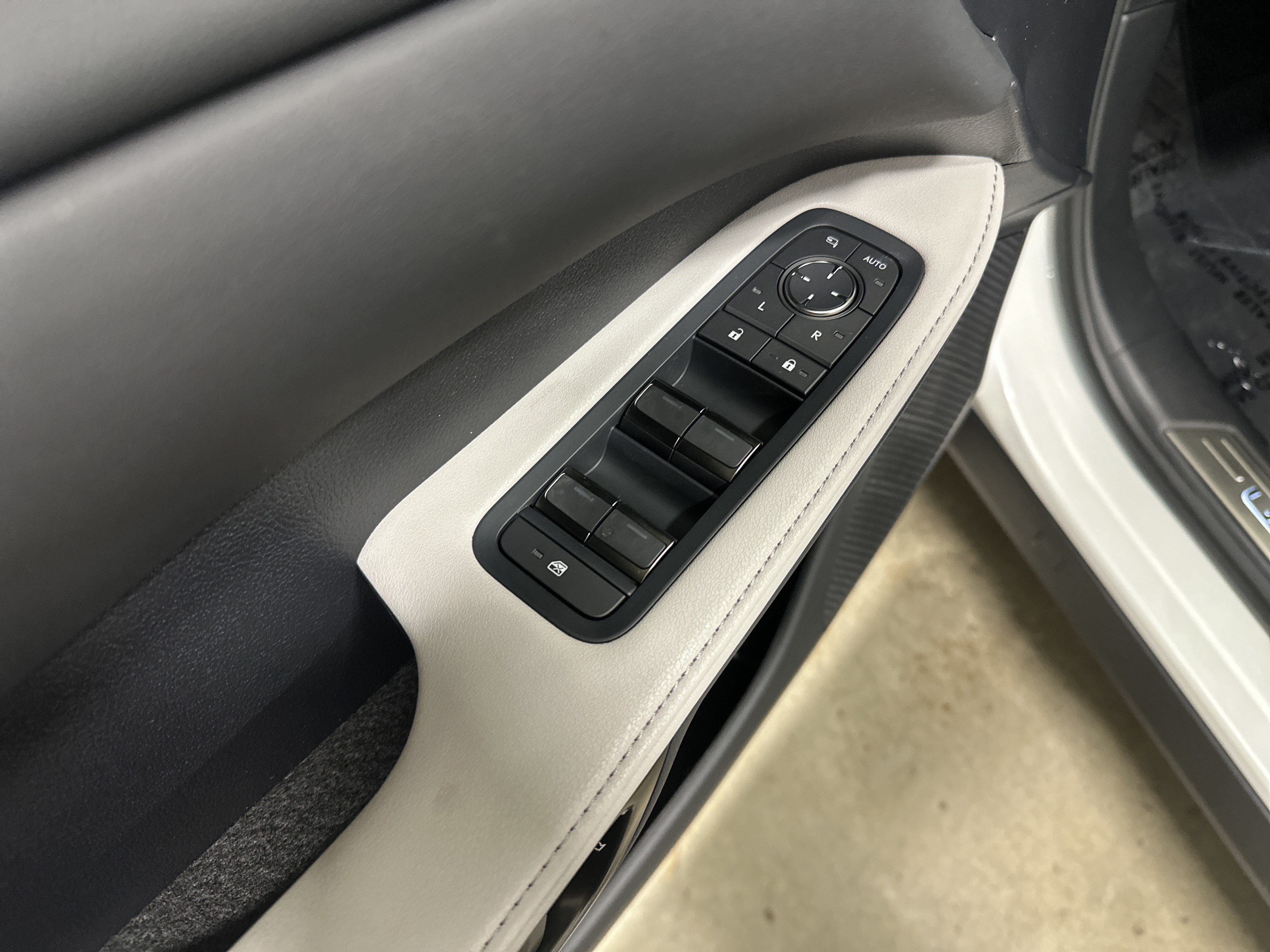 New 2026 Lexus RX 350 AWD image 14