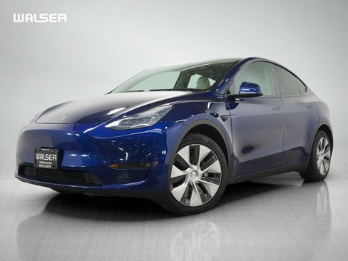 Used 2021 Tesla Model Y Long Range AWD/4WD image 1