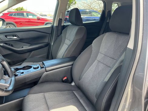 Used 2025 Nissan Rogue SV AWD/4WD image 29