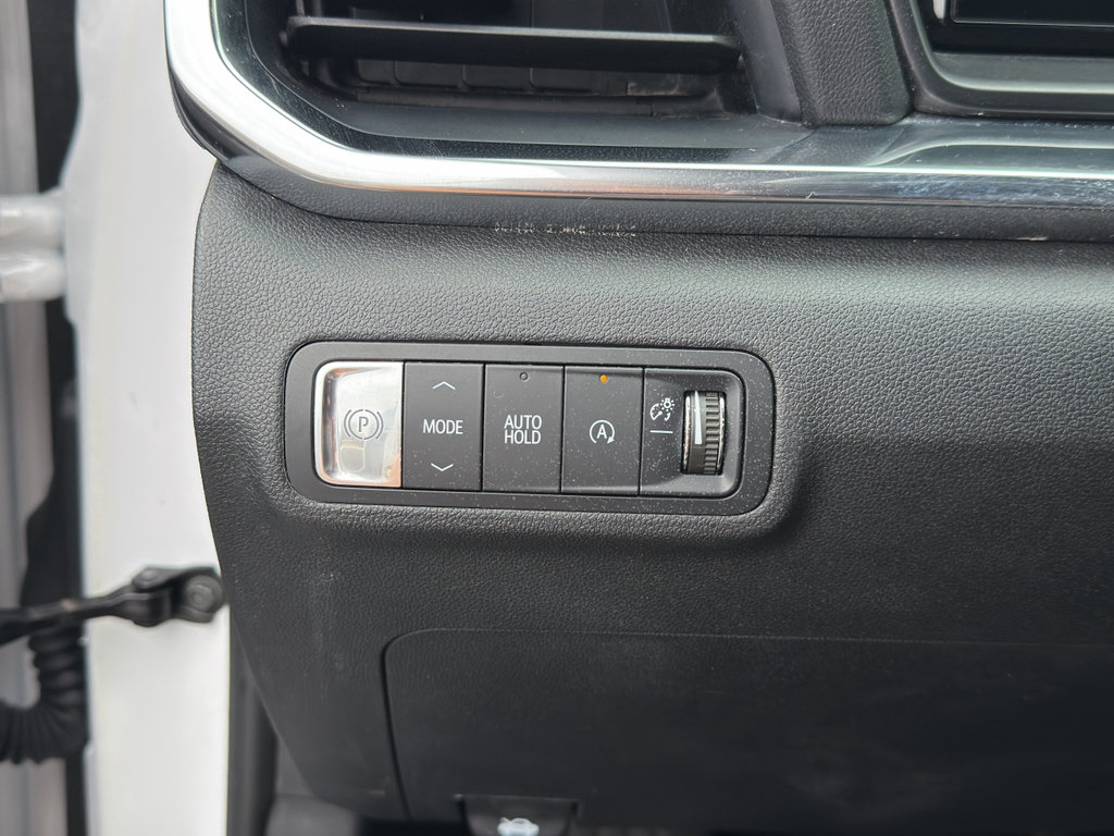 Used 2025 GMC Terrain Elevation FWD image 9