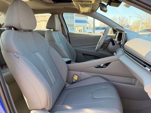 New 2026 Hyundai Elantra SEL Sport Premium w/ Cargo Package FWD image 31