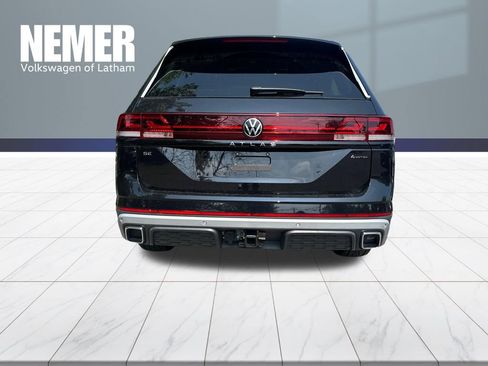 New 2026 Volkswagen Atlas Peak Edition AWD/4WD image 3