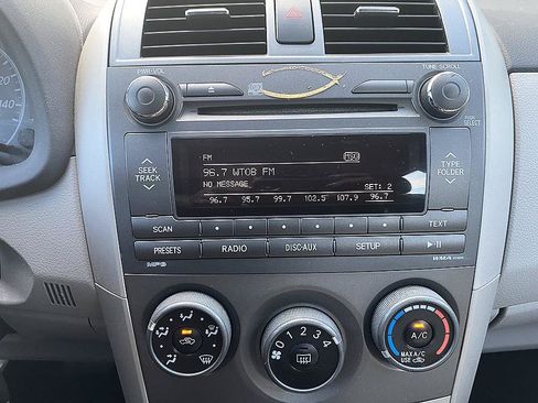 Used 2011 Toyota Corolla LE FWD image 20