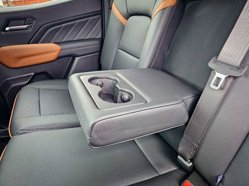 New 2026 GMC Canyon AT4 w/ Technology Plus Package image 33