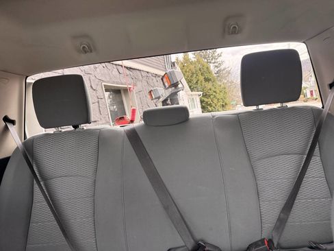 Used 2013 RAM 1500 Express image 12