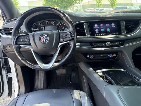 Used 2022 Buick Enclave Essence w/ Experience Buick Package FWD image 31
