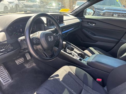 Used 2024 Honda Accord Sport image 13