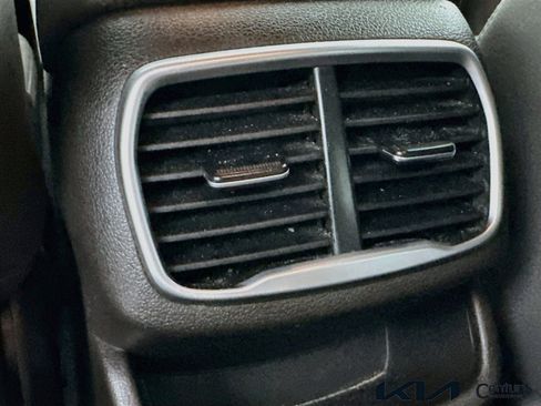 Used 2019 Hyundai Santa Fe SE FWD image 23