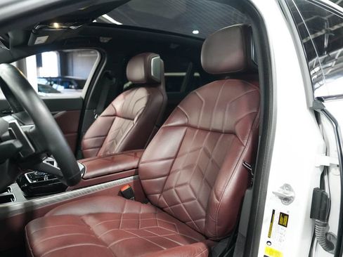 Used 2023 BMW 760i xDrive w/ Luxury Rear Seating Package AWD/4WD image 33