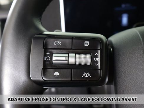 Used 2024 Hyundai Santa Fe SEL image 3