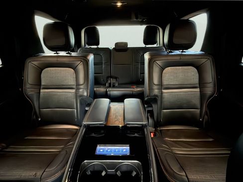 Used 2022 Lincoln Navigator Black Label AWD/4WD image 25