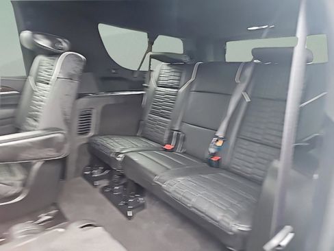 Used 2024 Cadillac Escalade ESV Sport Platinum w/ LPO, ONYX Package image 26