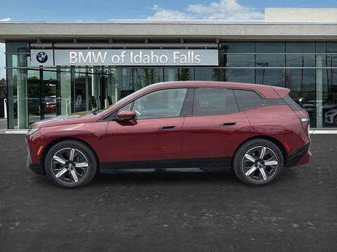 Used 2024 BMW iX xDrive50 w/ Sport Package AWD/4WD image 4