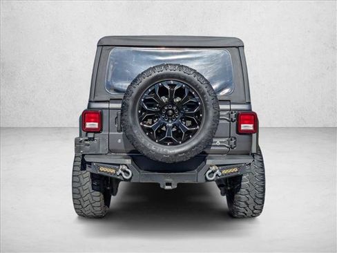 Used 2018 Jeep Wrangler Unlimited Sport S image 7