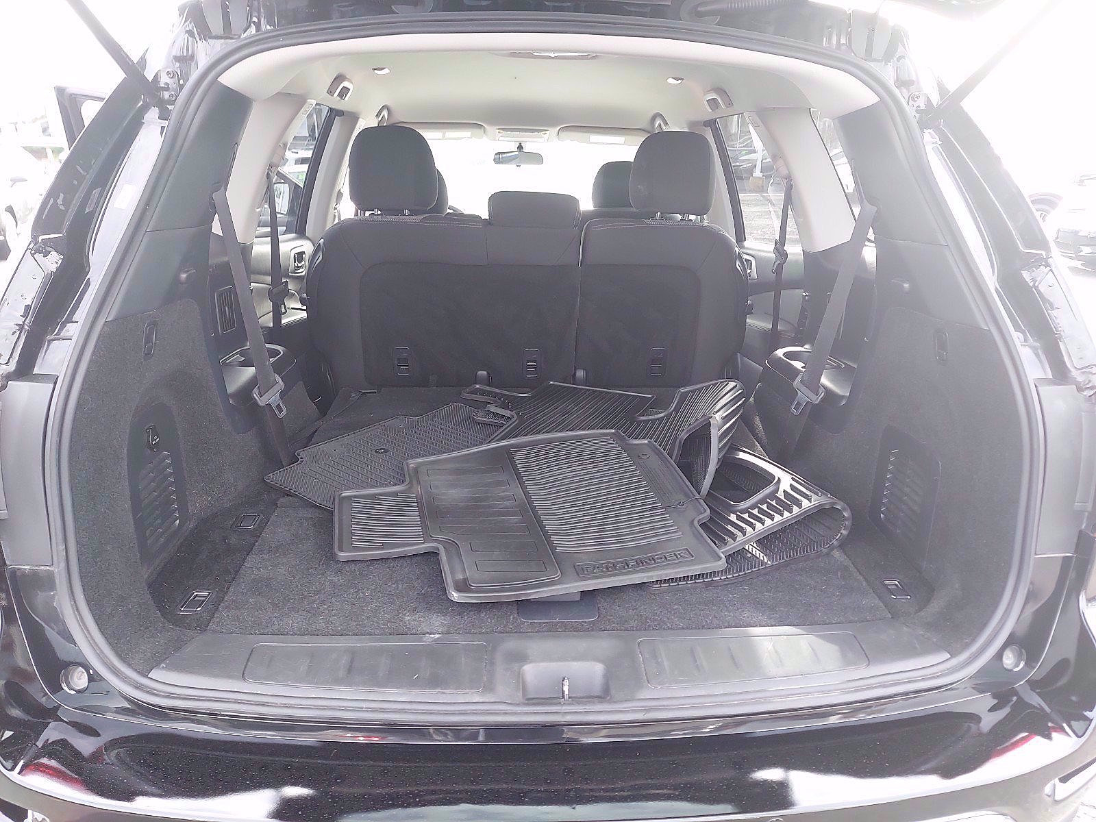 Used 2019 Nissan Pathfinder S AWD/4WD image 27