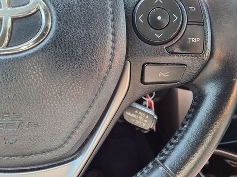 Used 2017 Toyota RAV4 XLE FWD image 19