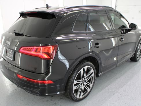 Used 2019 Audi SQ5 Premium Plus w/ Premium Plus Package image 10