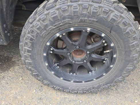 Used 2018 Toyota Tundra SR5 w/ SR5 Upgrade Package AWD/4WD image 9