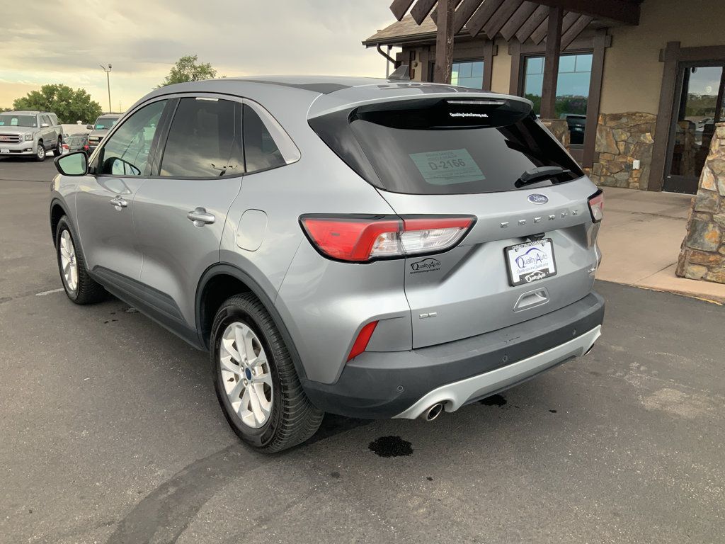 Used 2022 Ford Escape SE w/ Cold Weather Package AWD/4WD image 8