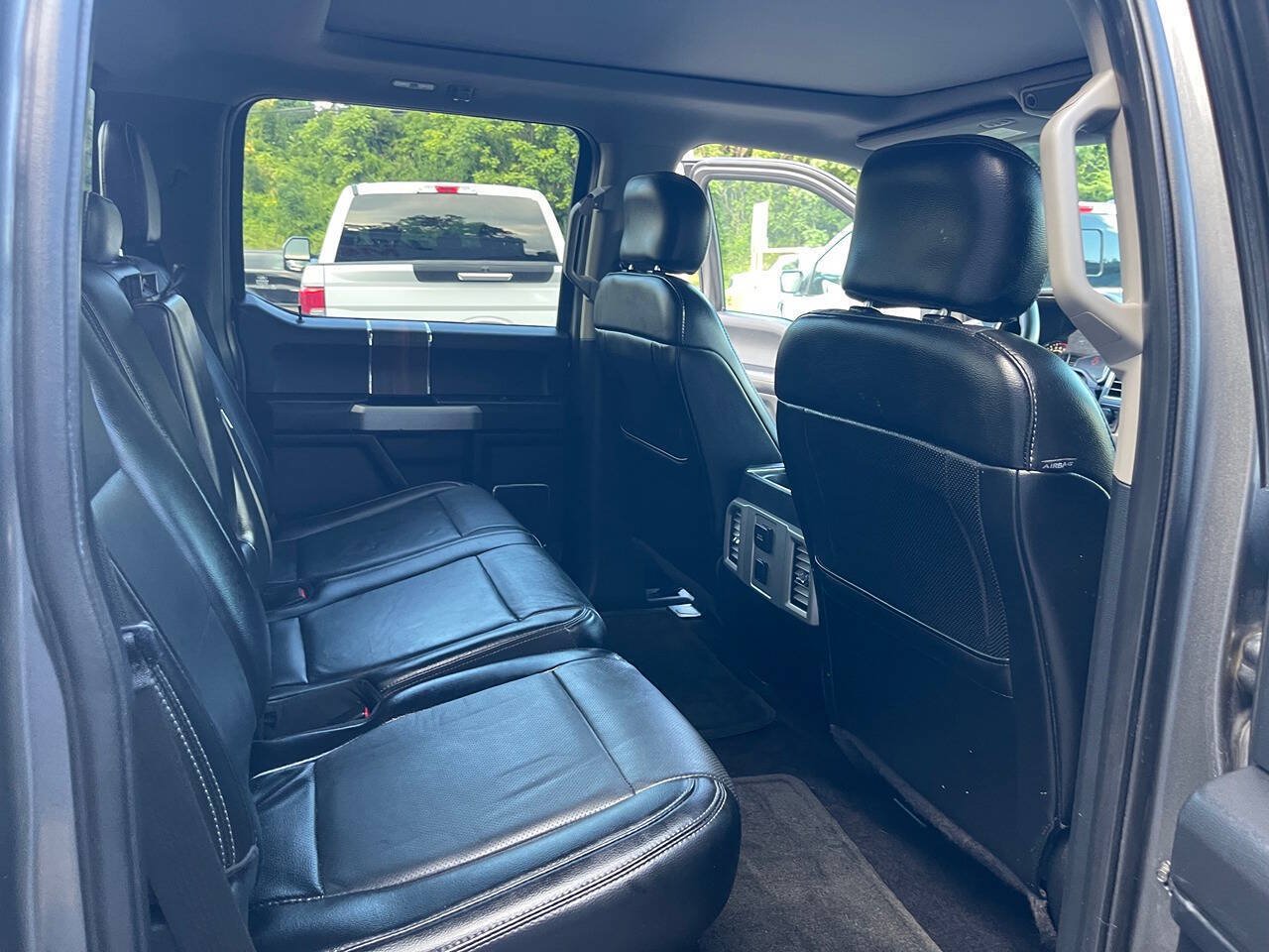 Used 2016 Ford F150 Lariat AWD/4WD image 28