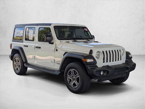 Used 2018 Jeep Wrangler Unlimited Sport S image 3