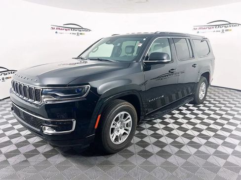 Used 2024 Jeep Wagoneer L 4WD image 4