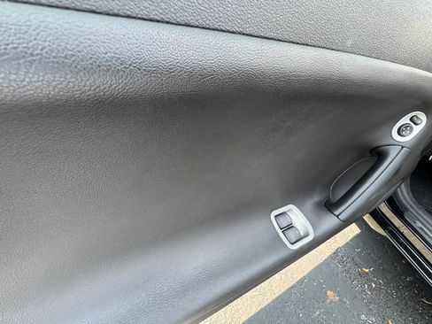 Used 2007 Pontiac Solstice GXP w/ Premium Package image 4