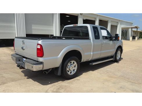 Used 2015 Ford F250 XLT w/ XLT Premium Package RWD image 8