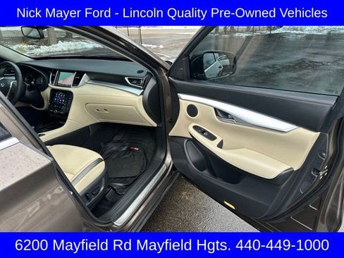 Used 2019 INFINITI QX50 Essential w/ Premium Heat Package image 9