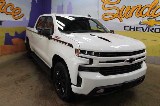 Used 2020 Chevrolet Silverado 1500 RST w/ True North Edition AWD/4WD image 2