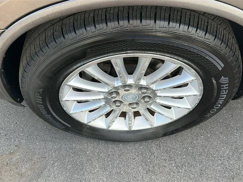 Used 2011 Buick Enclave CXL AWD/4WD image 14