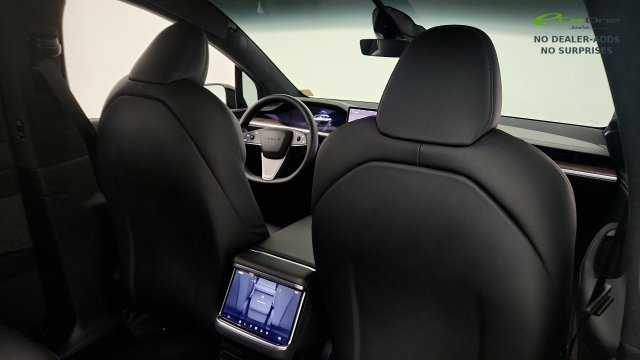 Used 2024 Tesla Model X AWD/4WD image 36