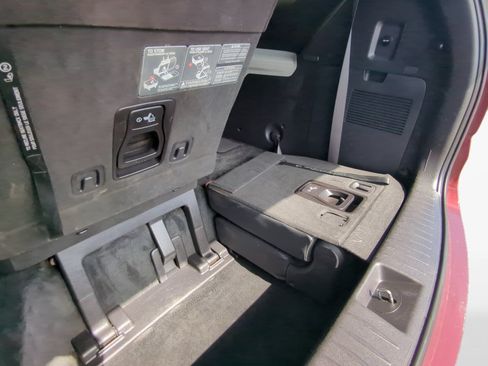 Used 2023 Kia Carnival LX FWD image 21
