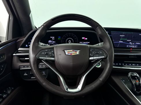 Used 2021 Cadillac Escalade ESV Sport Platinum w/ Heavy-Duty Trailer Package AWD/4WD image 4