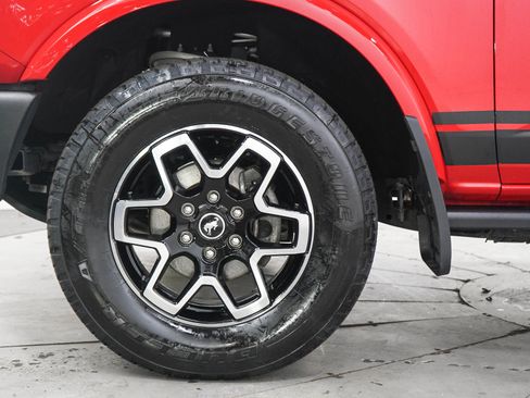 Used 2023 Ford Bronco Outer Banks AWD/4WD image 25