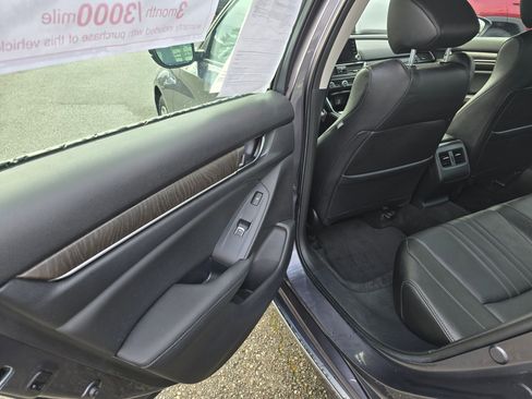 Used 2020 Honda Accord Touring image 17