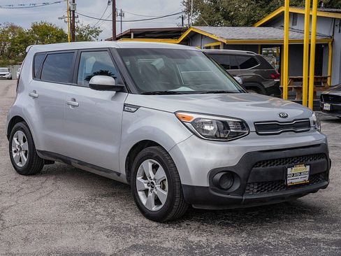 Used 2019 Kia Soul image 3