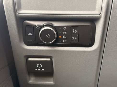 Used 2022 Ford F150 XLT w/ Trailer Tow Package image 29