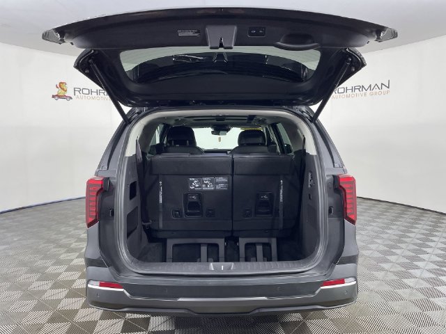 Used 2025 Kia Carnival SX Prestige FWD image 41