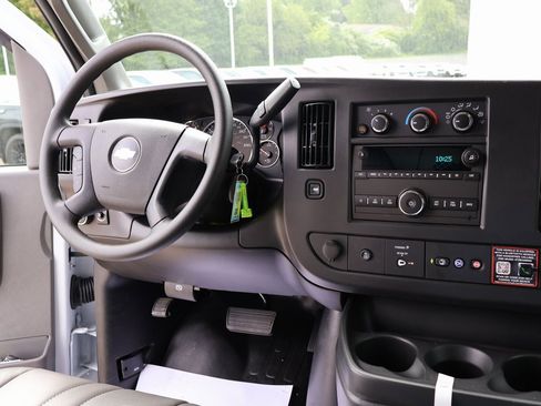 New 2025 Chevrolet Express 3500 Extended w/ Driver Convenience Package image 15