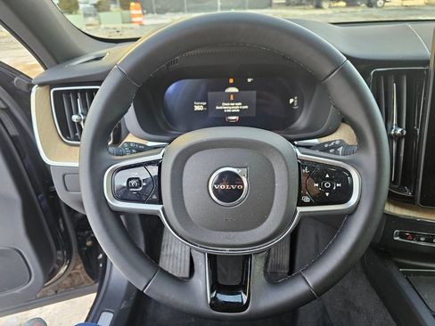 Certified 2026 Volvo XC60 B5 Core w/ Protection Package Premier AWD/4WD image 21