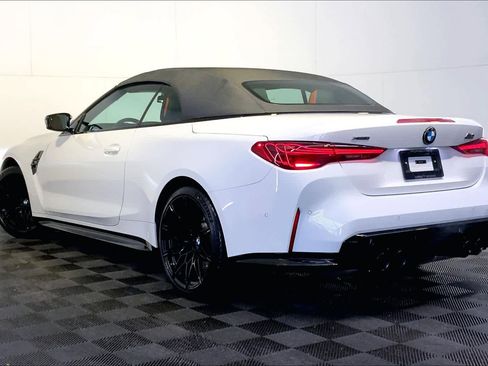 Used 2025 BMW M4 xDrive Competition w/ Executive Package image 3